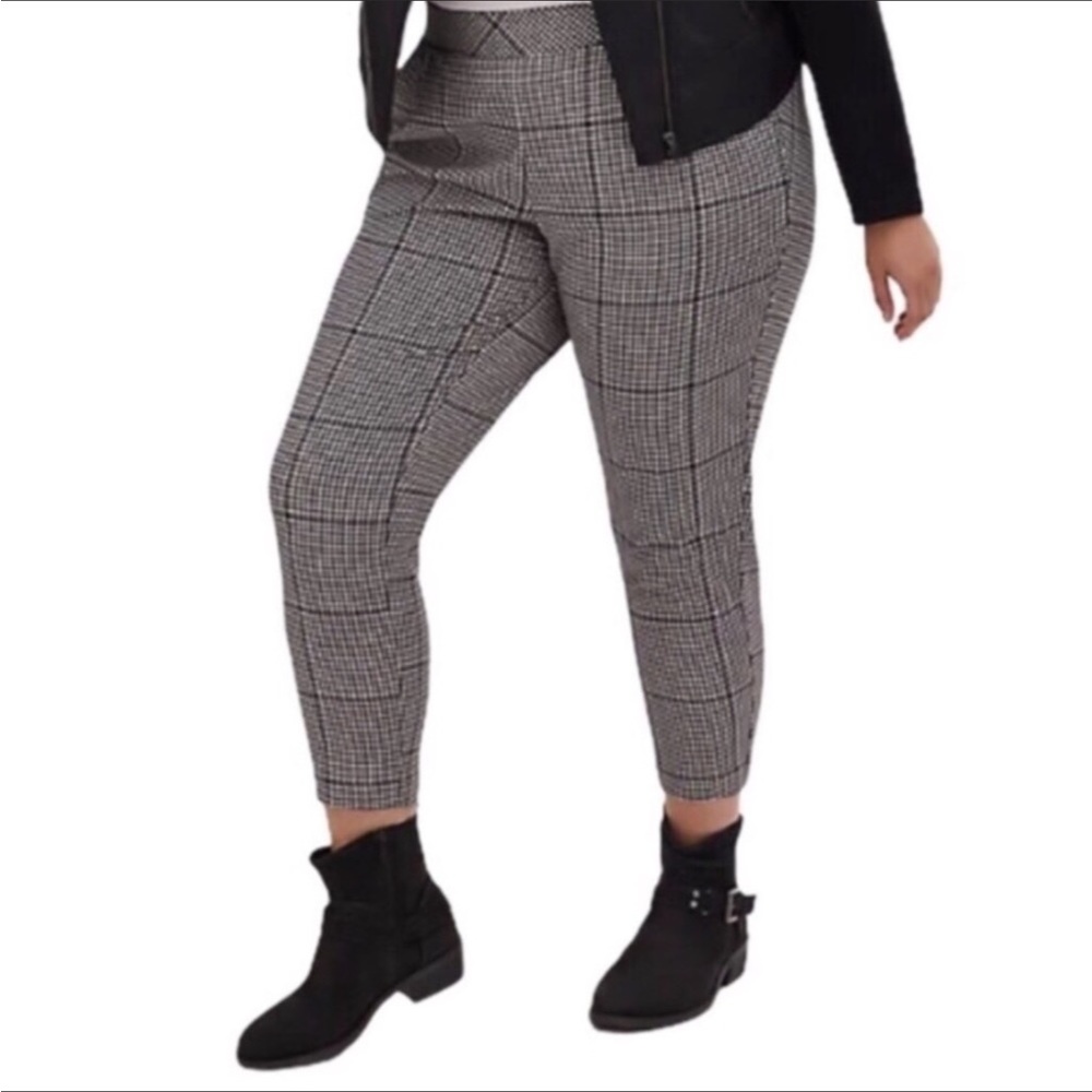 Black & White Plaid Houndstooth Crepe Tapered Pant
